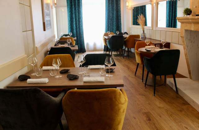 Salle L’Huitrier Pie Restaurant Gastronomique Saint-Emilion