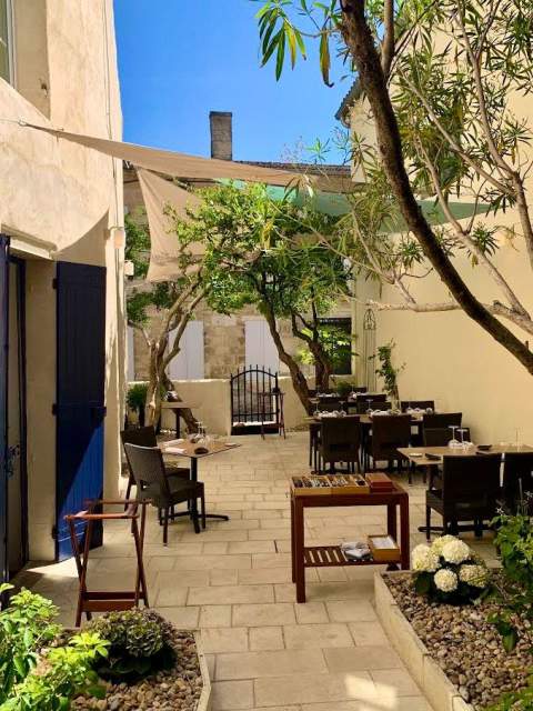 Terrasse L’Huitrier Pie Restaurant Gastronomique Saint-Emilion